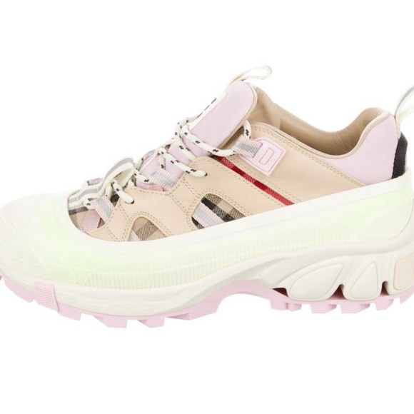 Burberry Shoes - Burberry Leather Low Top Chunky Sneakers - Size 8.5